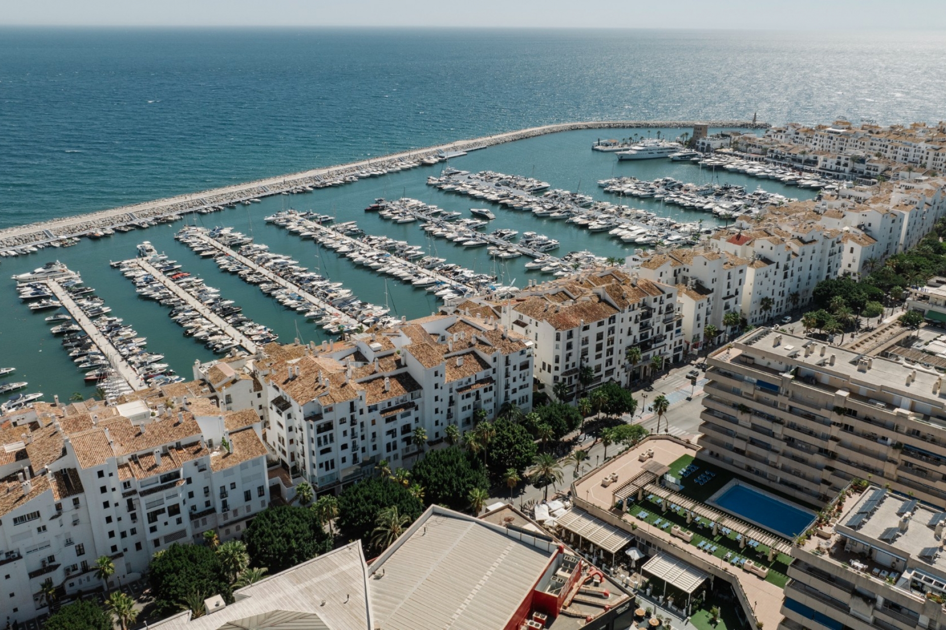 Resale - Apartment - Marbella - Puerto Banús