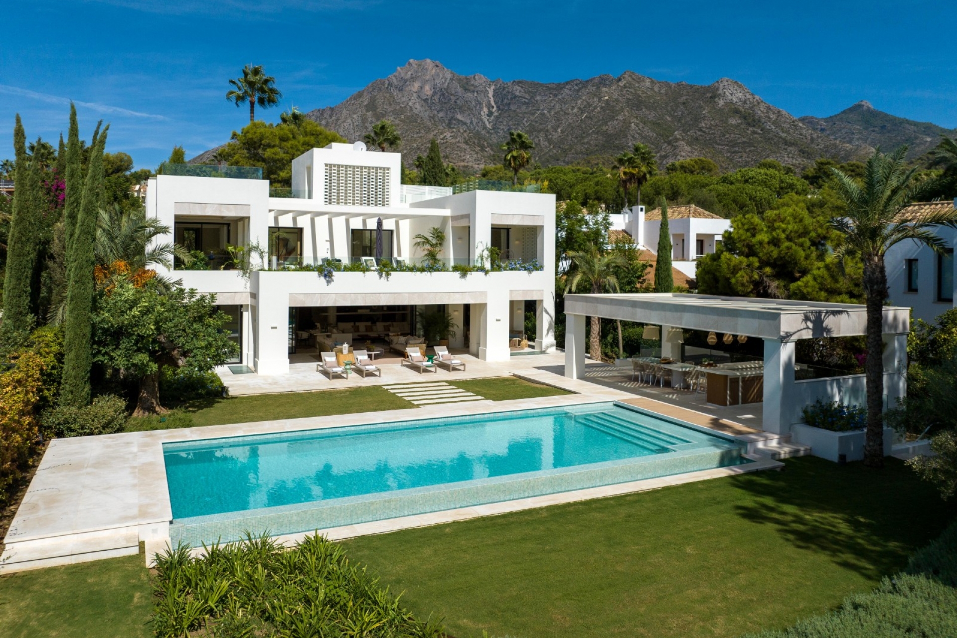 Resale - Villa - Marbella - Golden Mile