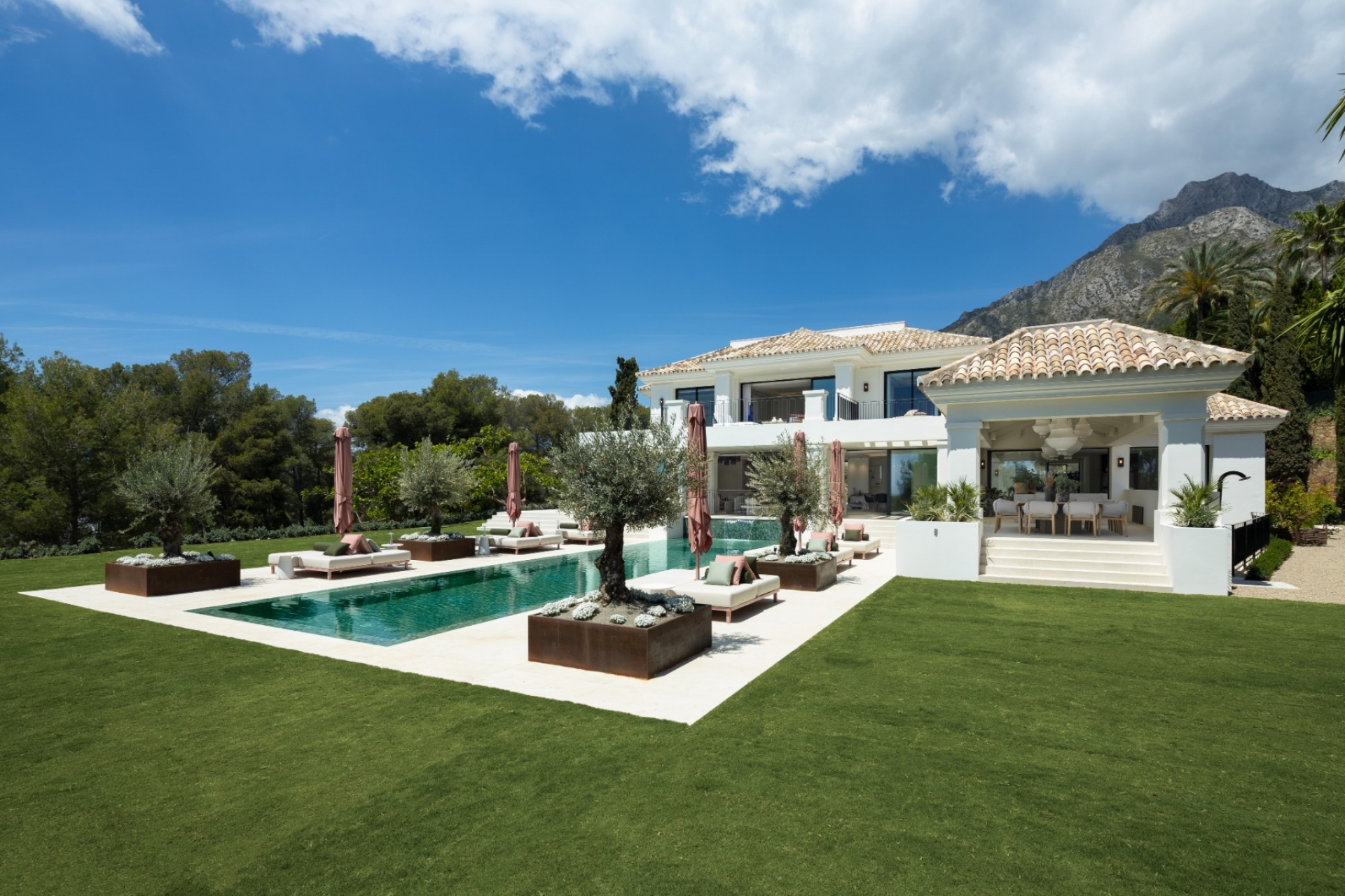 Resale - Villa - Marbella - Golden Mile