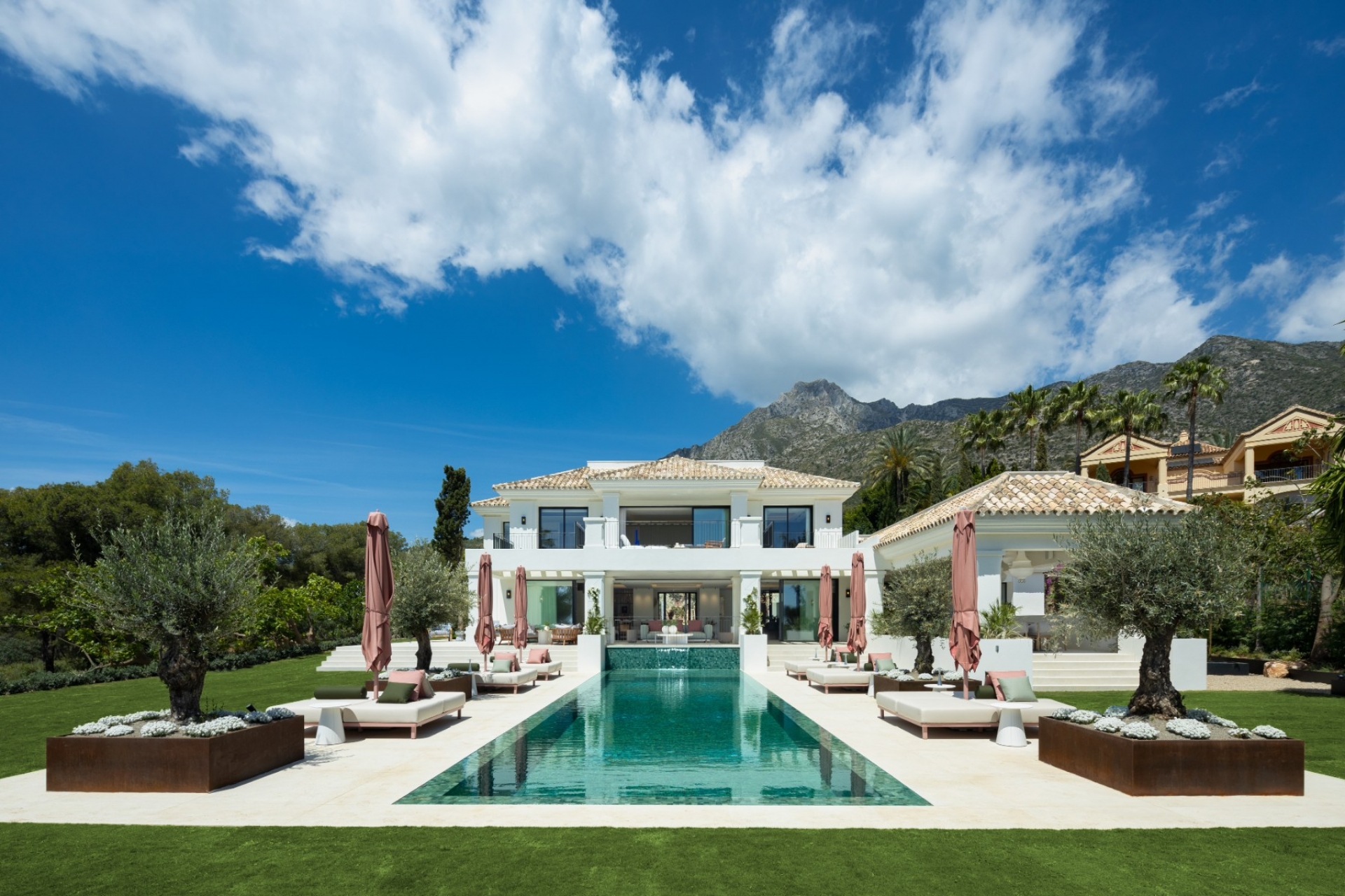 Resale - Villa - Marbella - Golden Mile