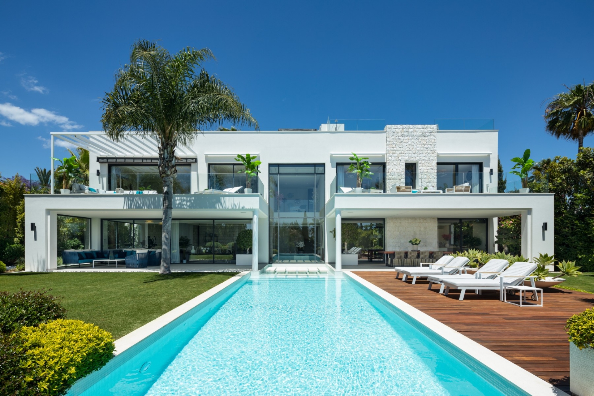 Resale - Villa - Marbella - Marbella East