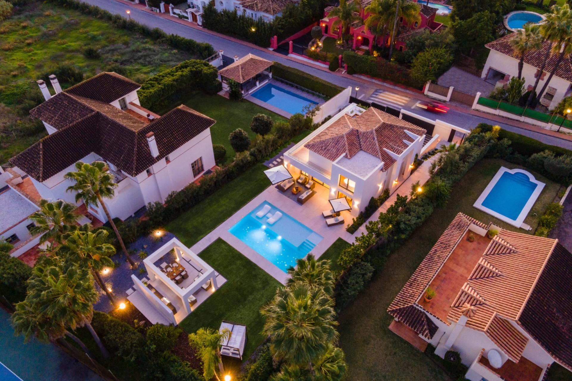 Resale - Villa - Marbella - Nueva Andalucía