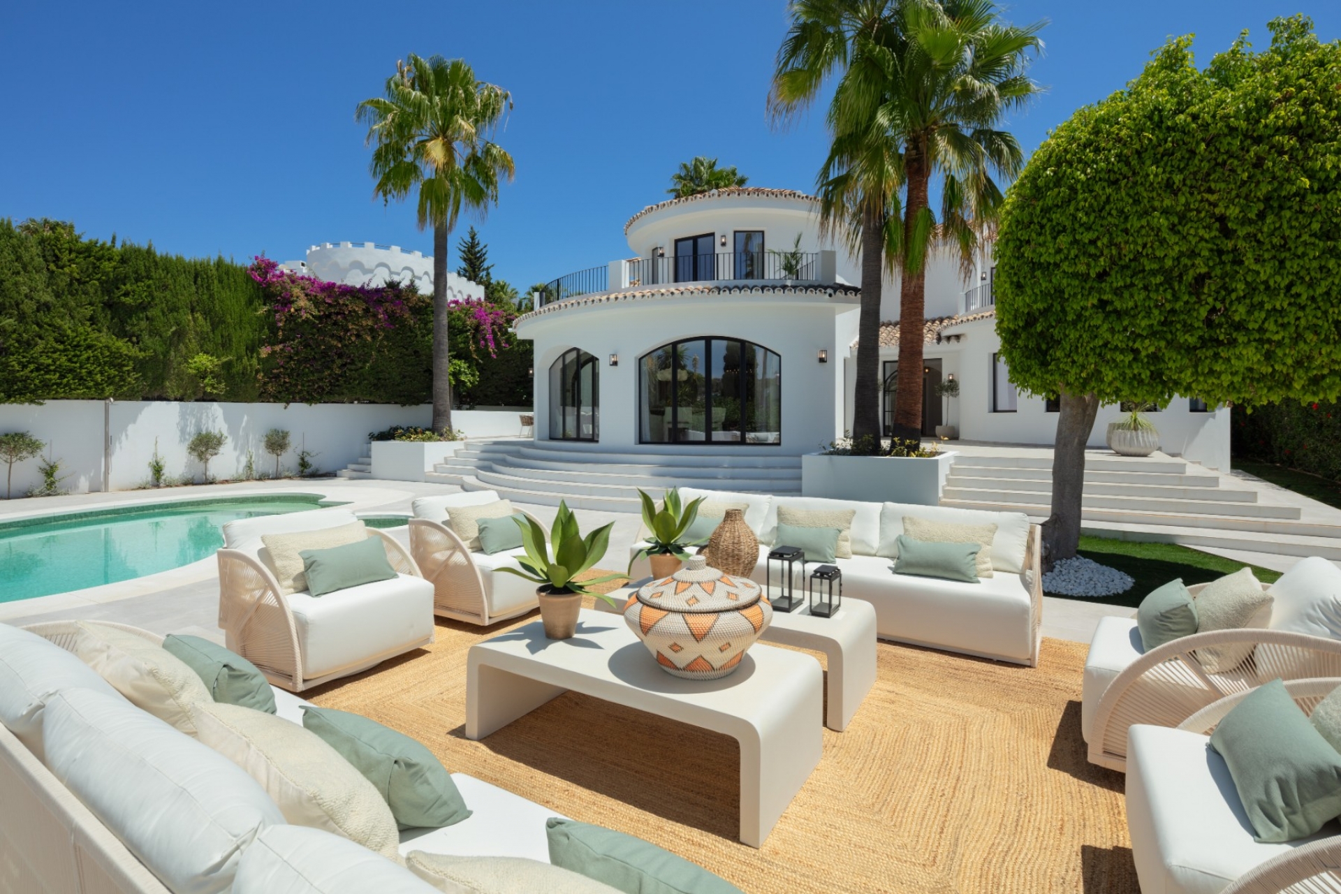 Resale - Villa - Marbella - Nueva Andalucía