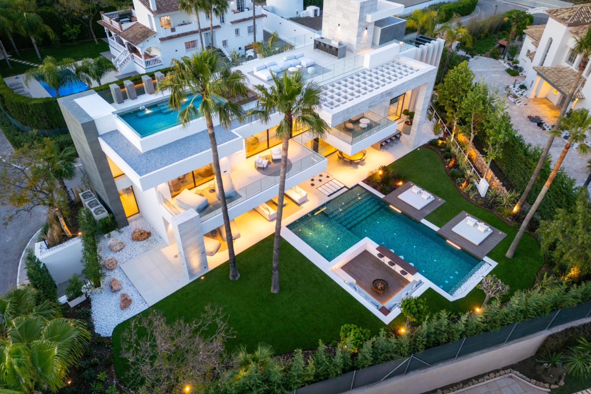 Resale - Villa - Marbella - Nueva Andalucía