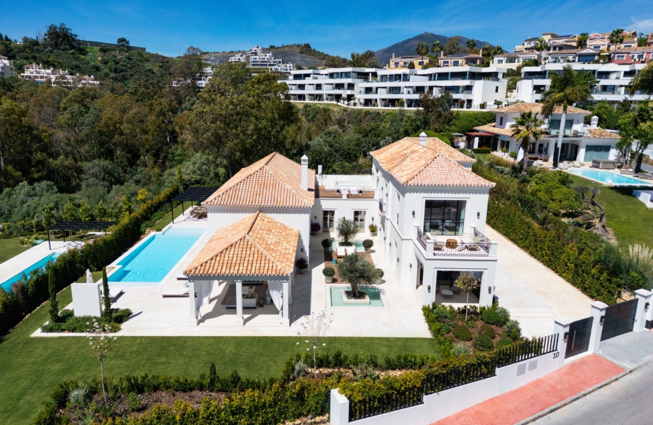 Resale - Villa - Marbella - Nueva Andalucía