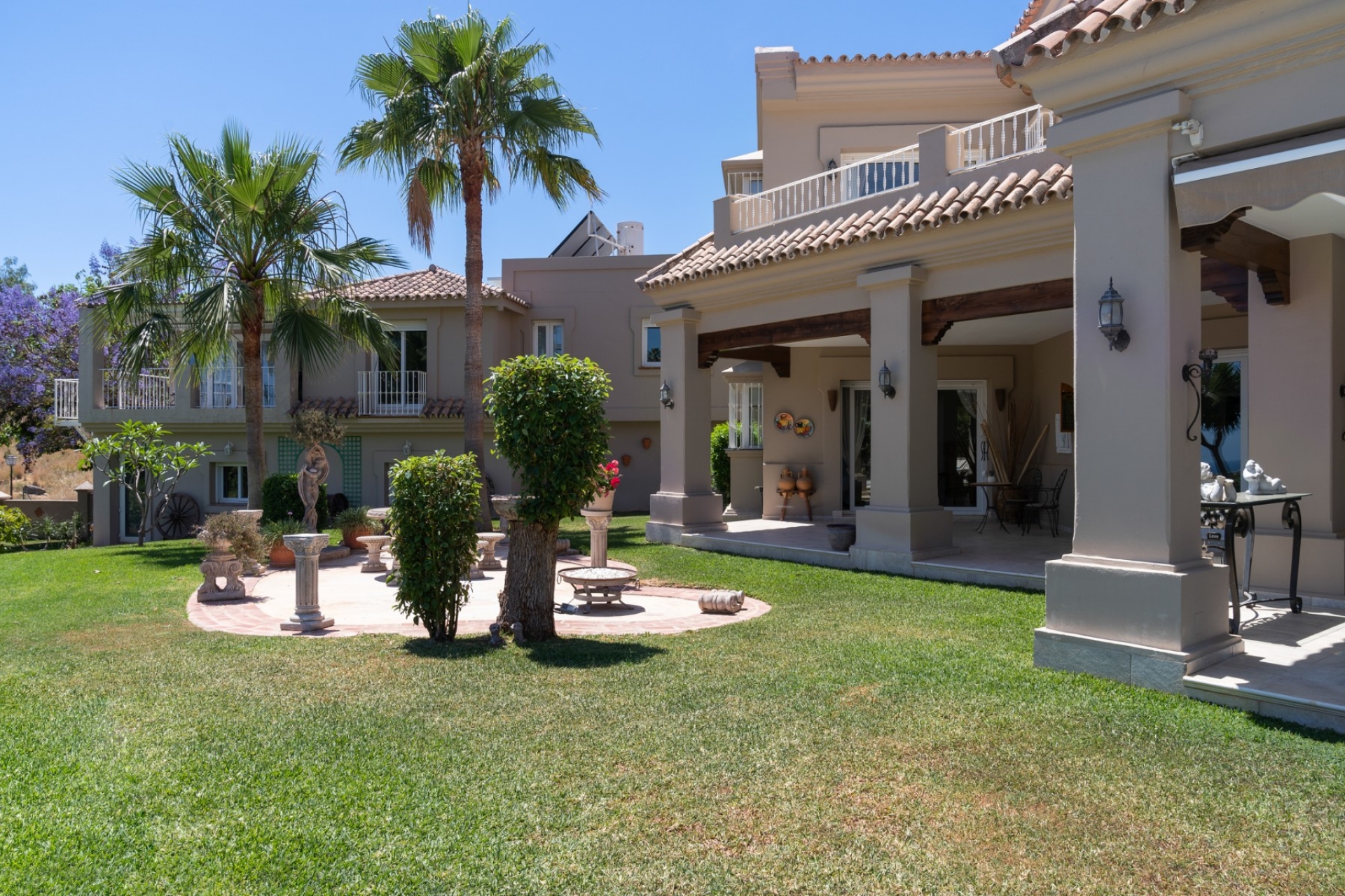 Resale - Villa - Marbella - Nueva Andalucía