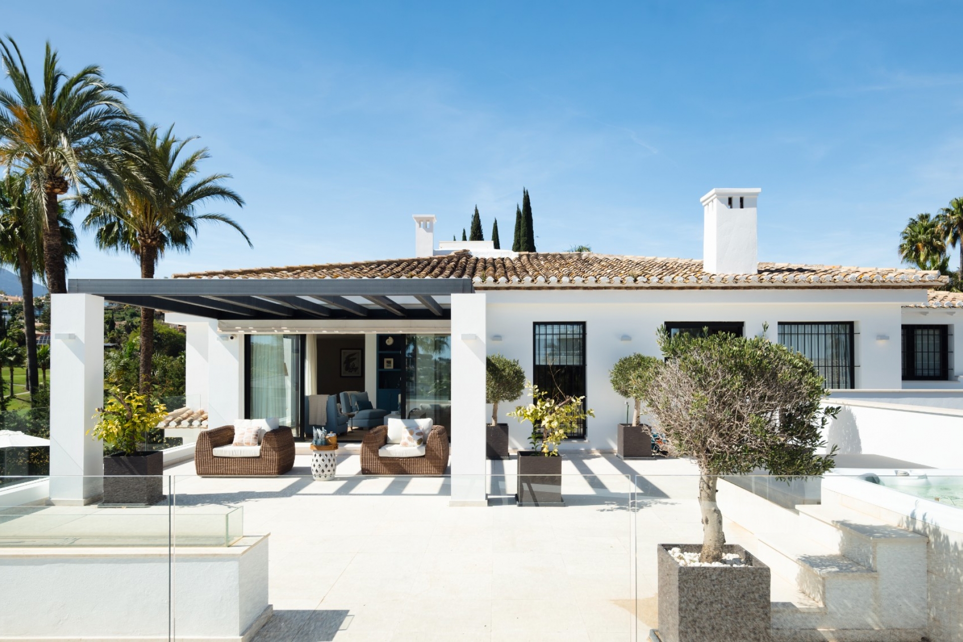 Resale - Villa - Marbella - Nueva Andalucía