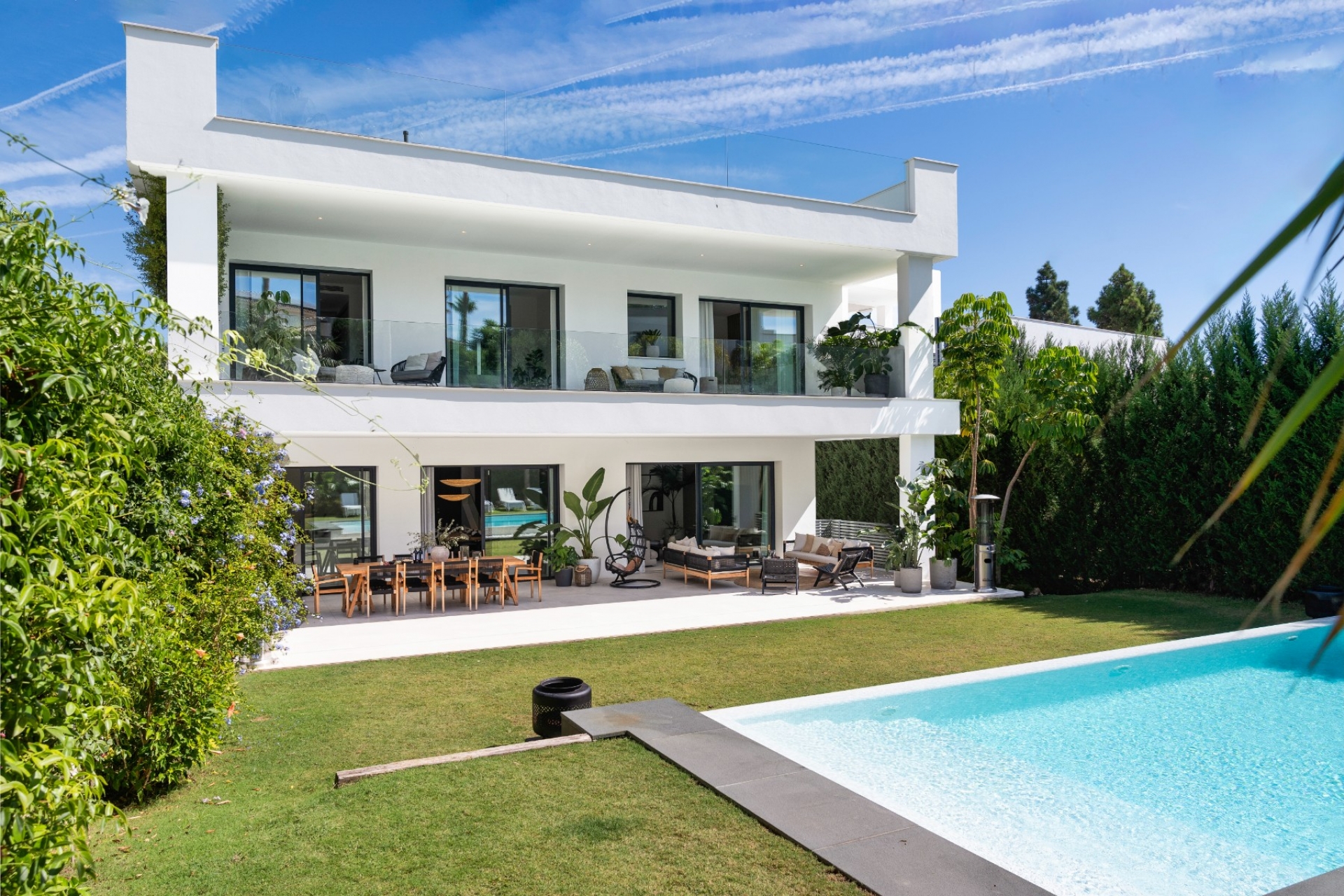 Resale - Villa - Marbella - Puerto Banús