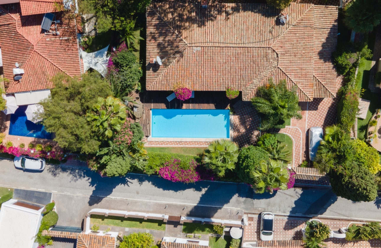 Resale - Villa - San Pedro de Alcántara - Guadalmina Alta