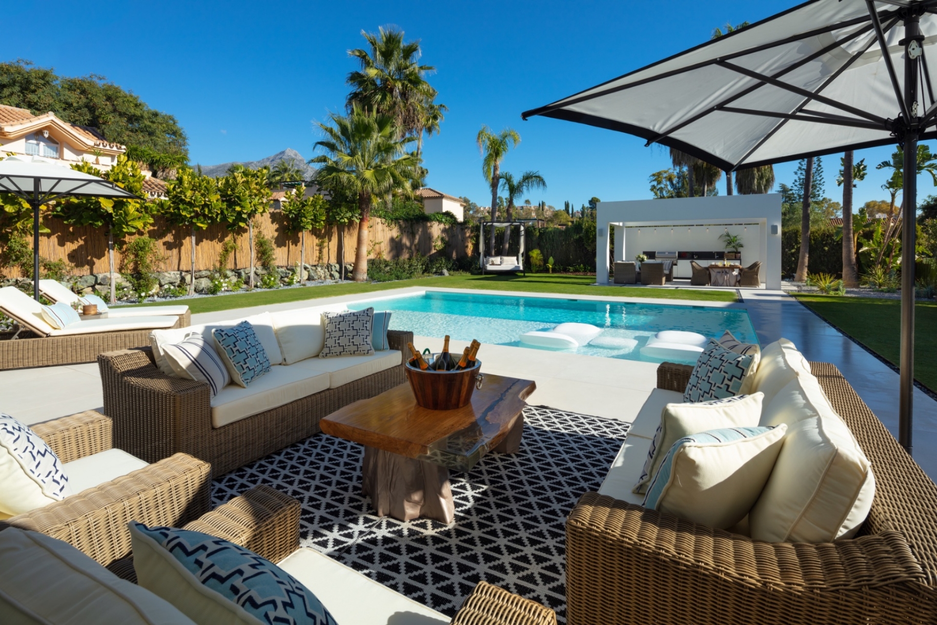 Reventa - Villa - Marbella - Nueva Andalucía