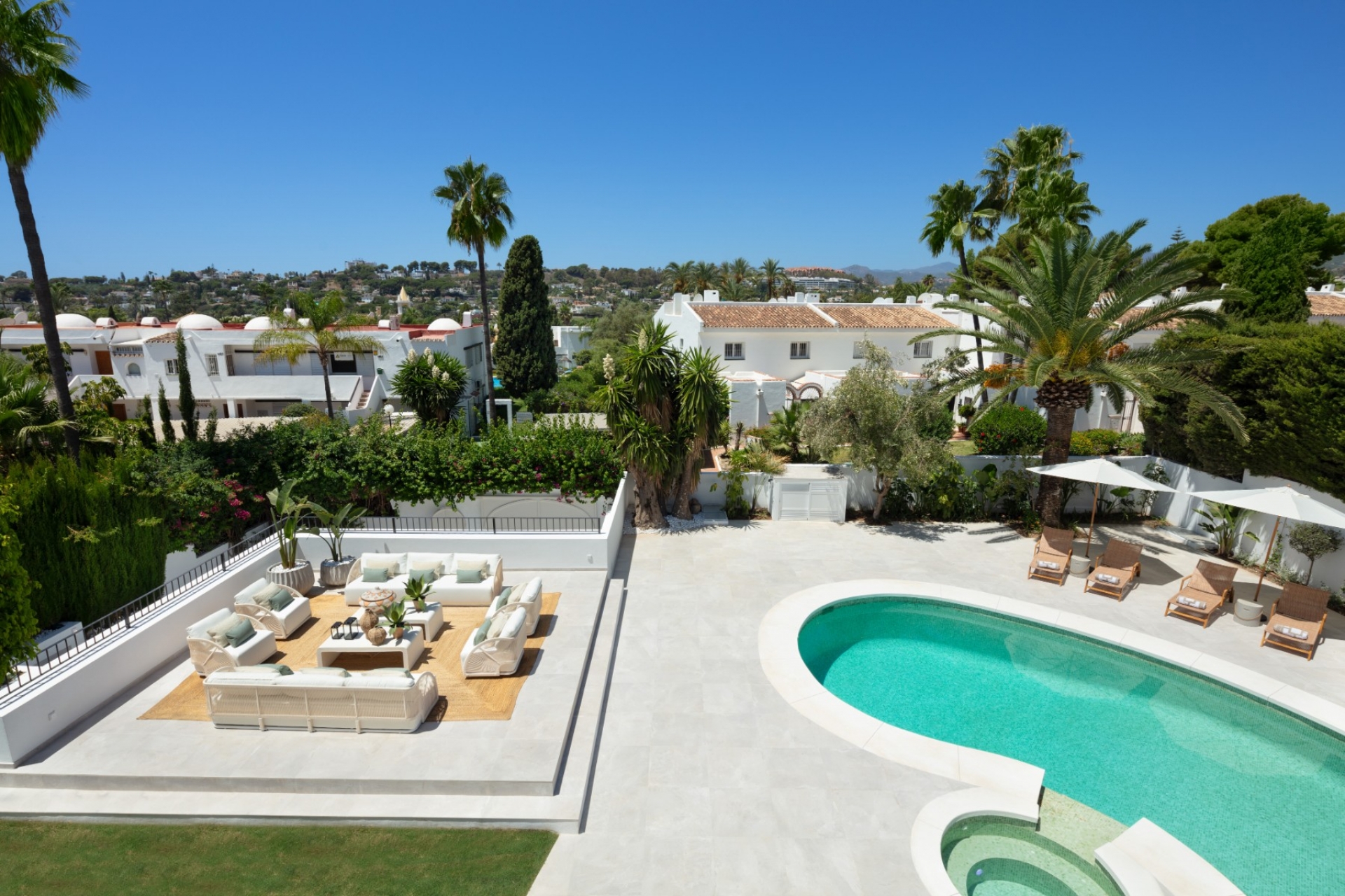 Verkoop - Villa - Marbella - Nueva Andalucía