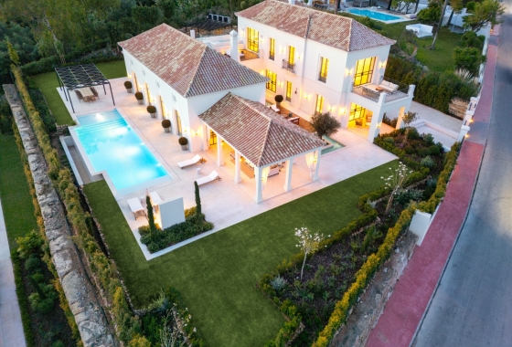 Villa - Resale - Marbella - Nueva Andalucía