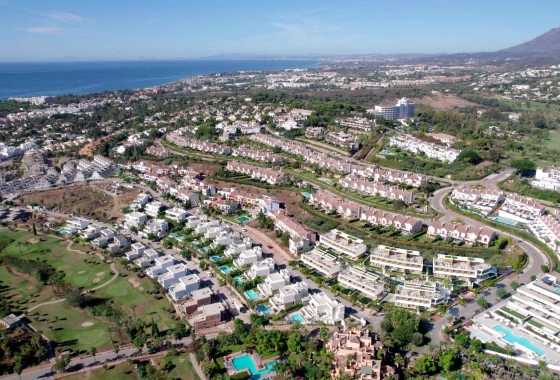 Nieuwbouw - Halfvrijstaand Villa - Estepona - El Paraíso