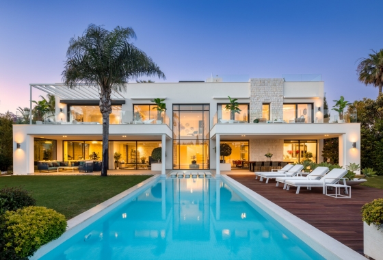 Resale - Villa - Marbella - Marbella East