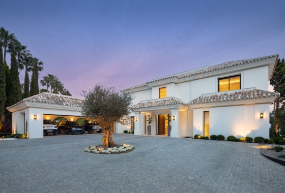 Resale - Villa - Marbella - Golden Mile