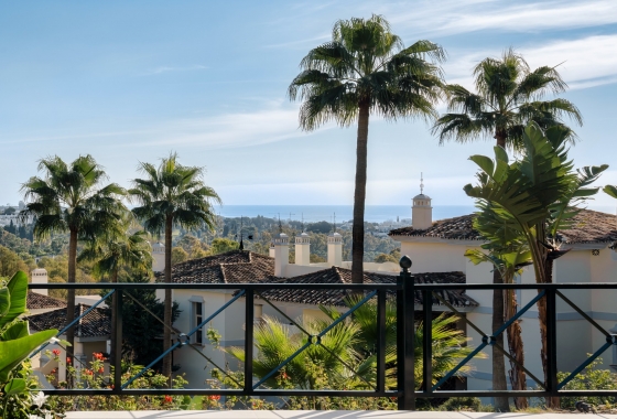 Resale - Apartment - Marbella - Nueva Andalucía