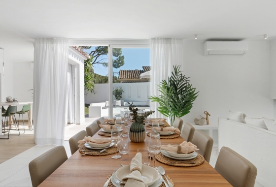 Resale - Villa - Marbella - Marbella East