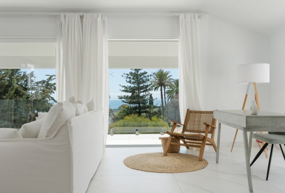 Resale - Villa - Marbella - Marbella East