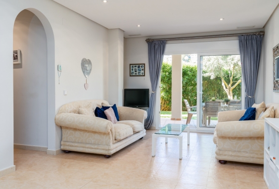 Verkoop - Villa - Marbella - Nueva Andalucía